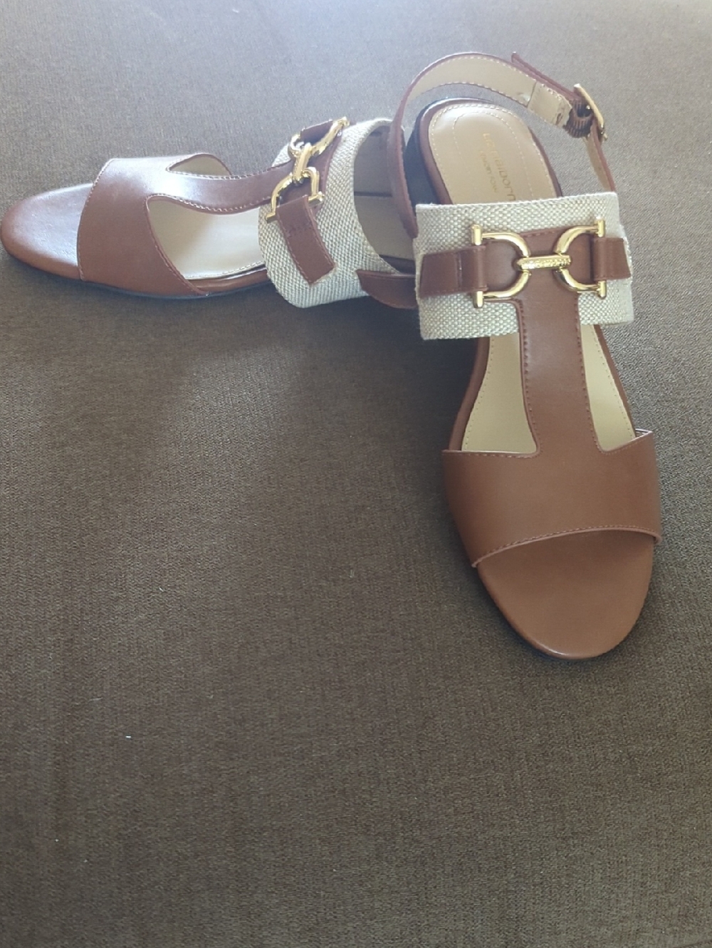 Liz Claiborne Brown Leather & Cream Canvas T-Strap Sandals with Gold Hardware